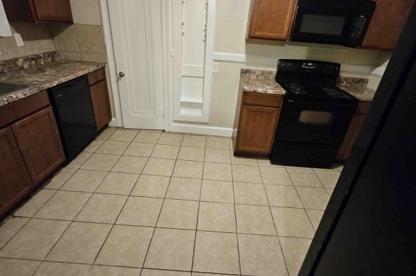 1766180239348_cjdnscuf1